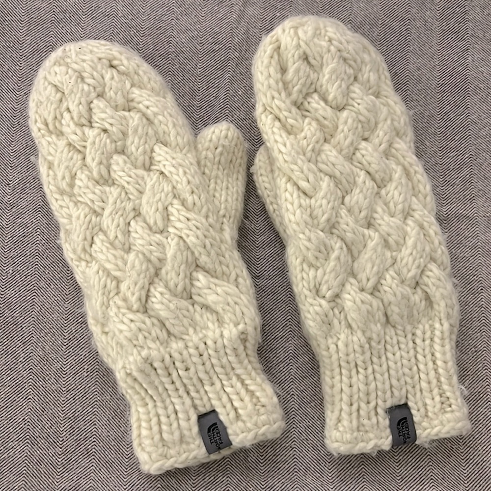 The North Face Women's Cream Fleece Lined Knit Winter Mittens S/M
